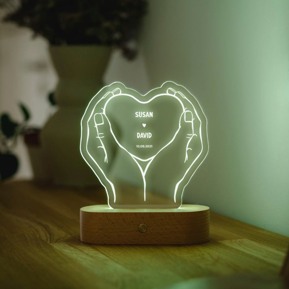 Lampada LED Cuore Personalizzata con Mani e Nome